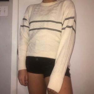 High quality vintage white knitted sweater